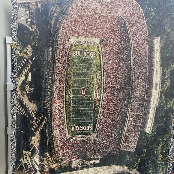 Georgia Bulldogs Stanford Stadium Tapestry Throw 60” x 48”  College Football - Picture 1 of 5